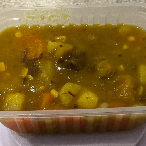 Sopa de carne com legumes